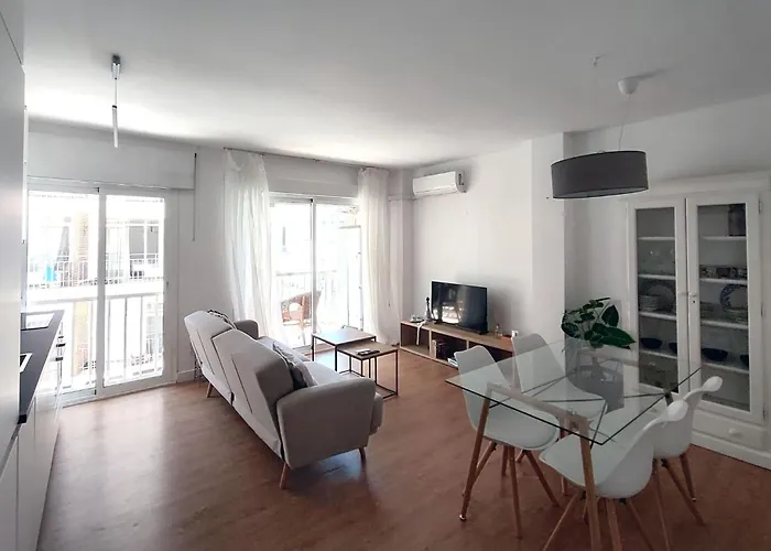 Edificio Jardin * إِستيبونا